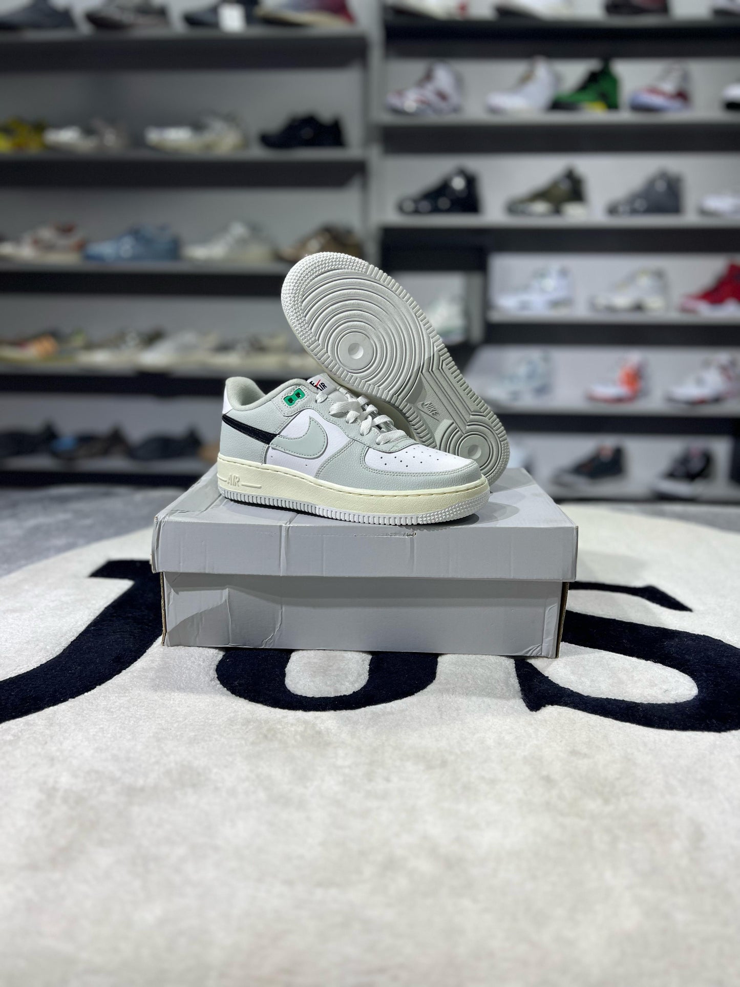 Nike Air Force 1 LV8 2 GS 'Split