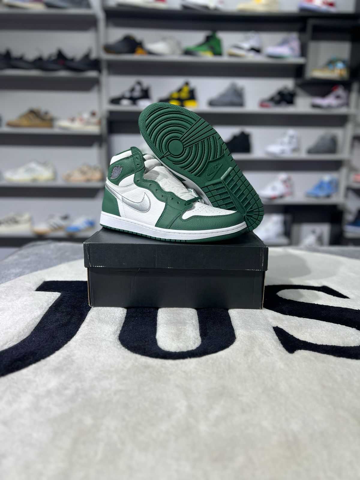 Jordan 1 High OG Gorge Green