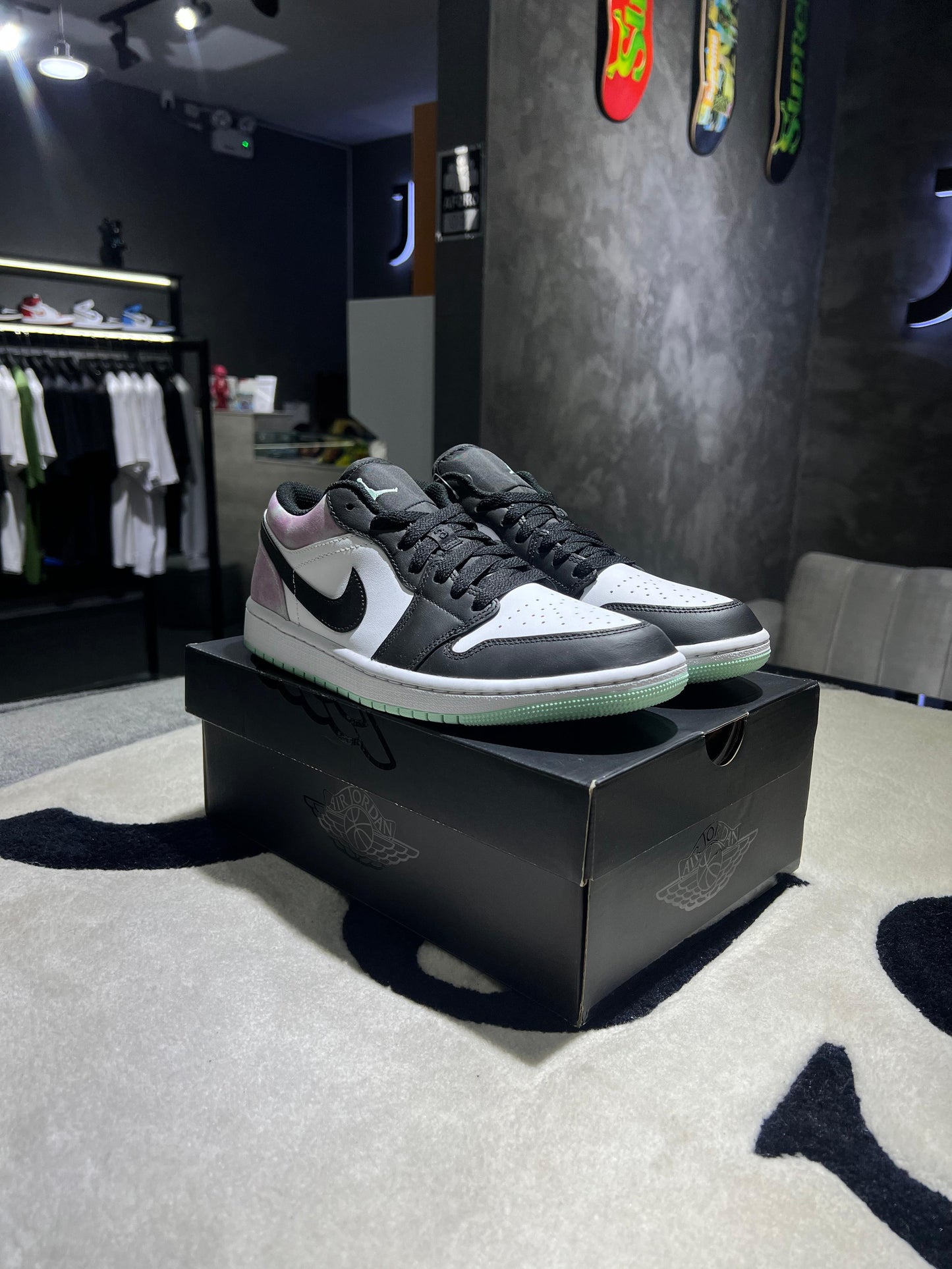 Jordan 1 Low Tie-Dye