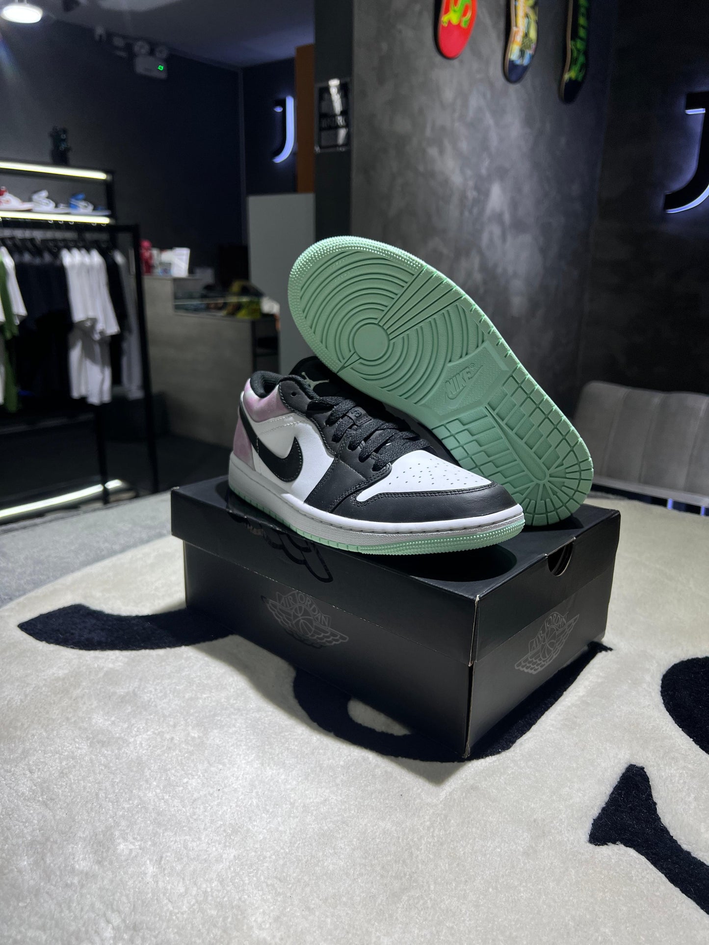Jordan 1 Low Tie-Dye