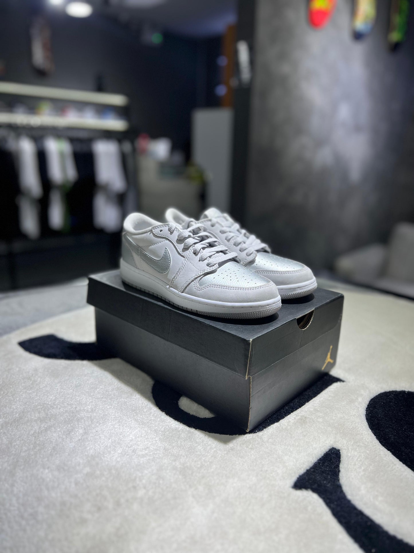 Jordan 1 Low OG Metallic Silver (GS)
