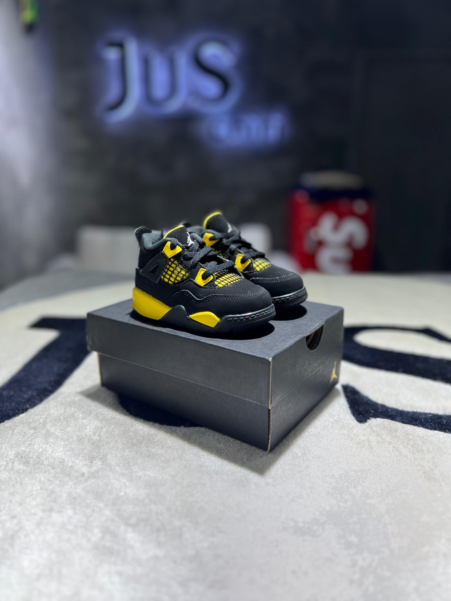 Jordan 4 Retro Thunder (2023) (TD)