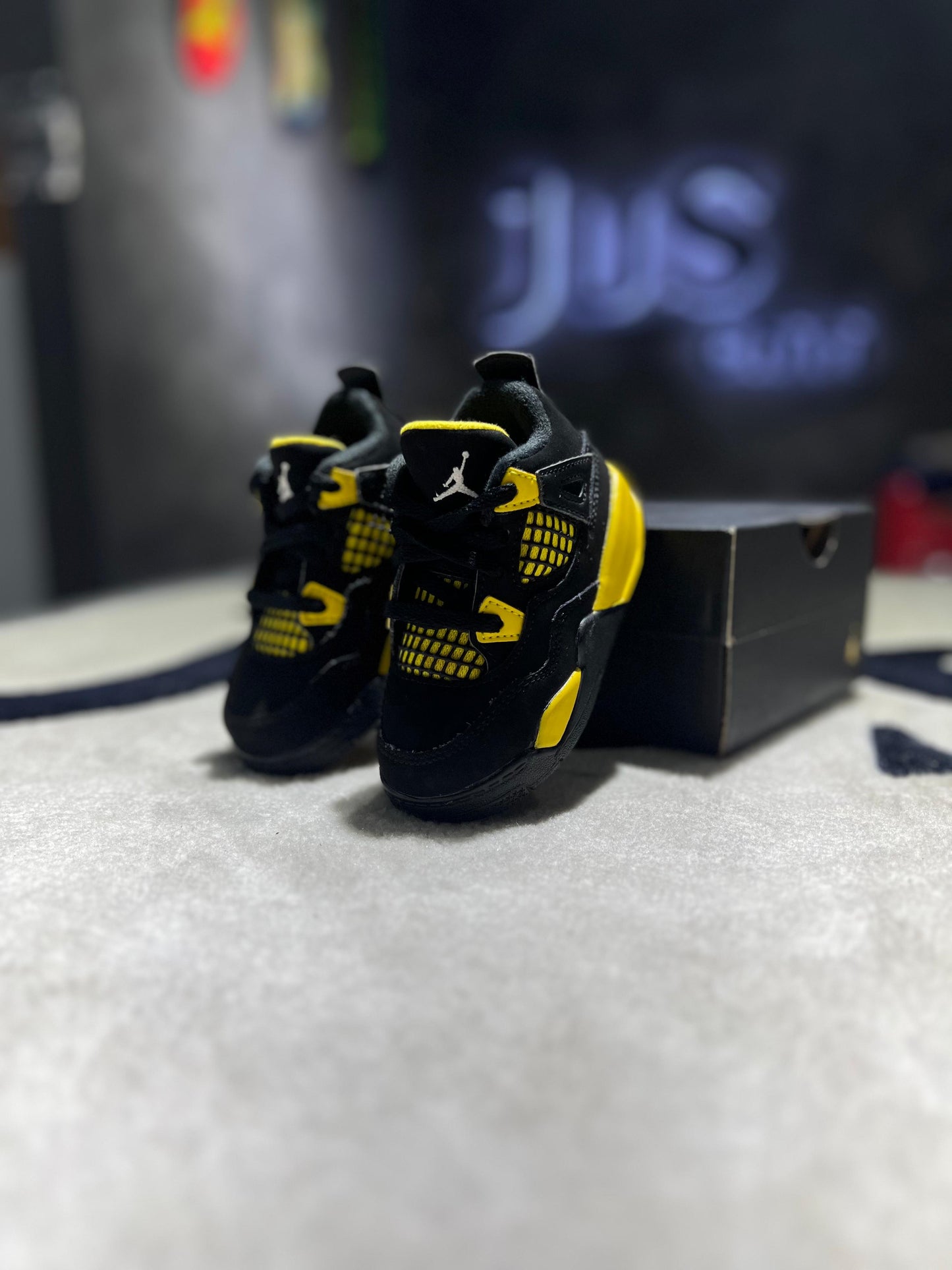 Jordan 4 Retro Thunder (2023) (TD)
