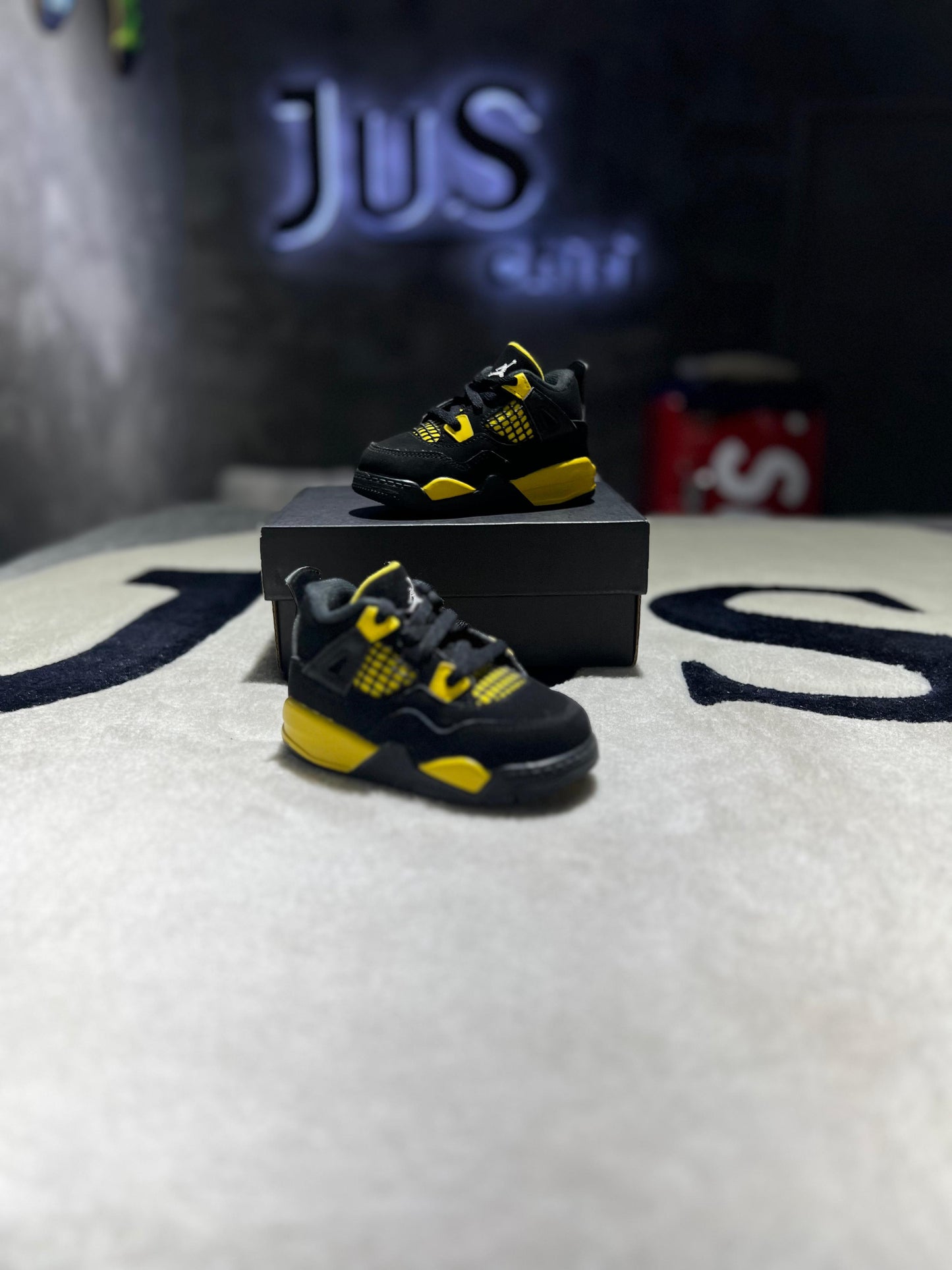 Jordan 4 Retro Thunder (2023) (TD)