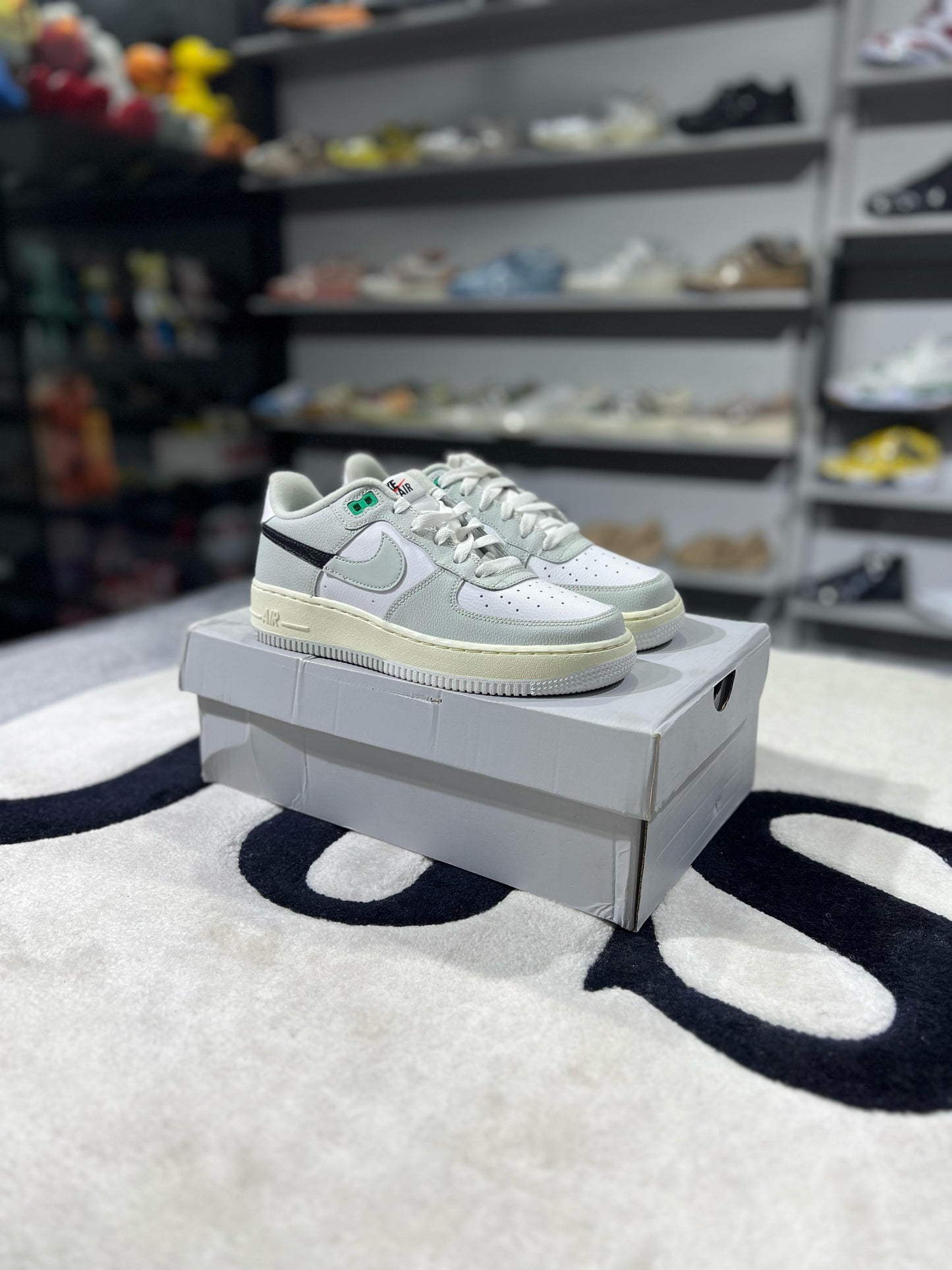 Nike Air Force 1  LV8 2 GS 'Split