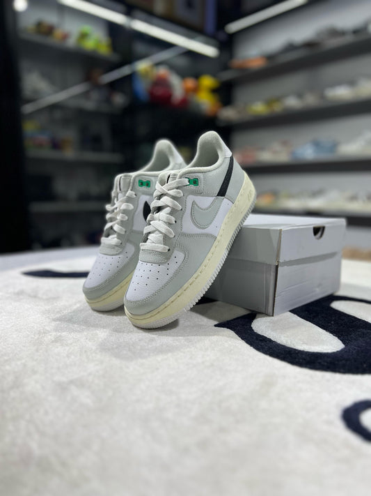 Nike Air Force 1  LV8 2 GS 'Split