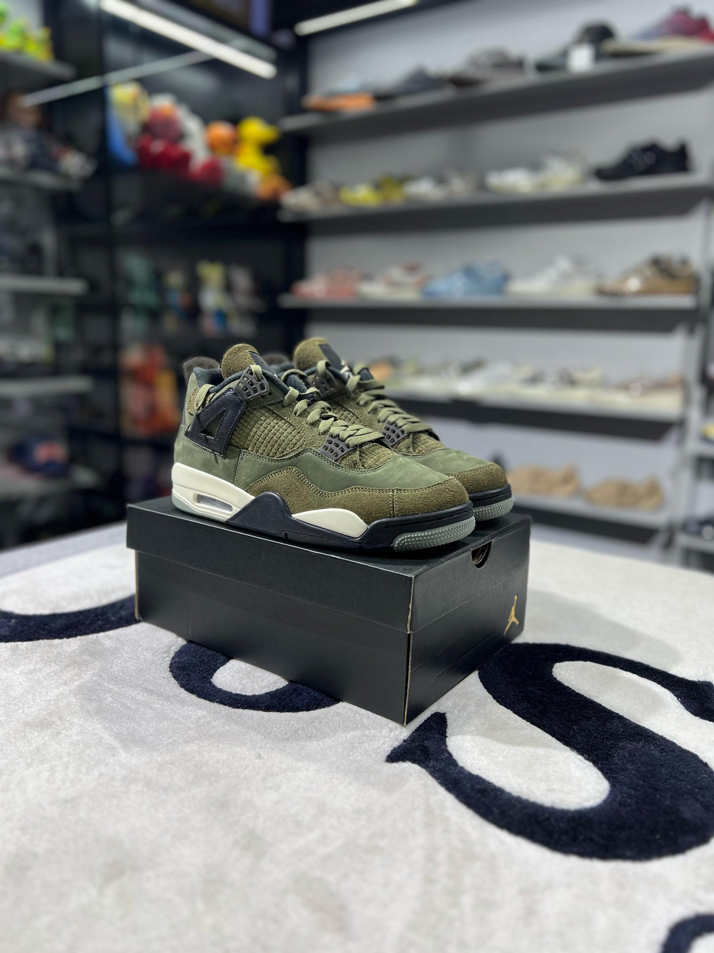 Jordan 4 Retro SE Craft Medium Olive