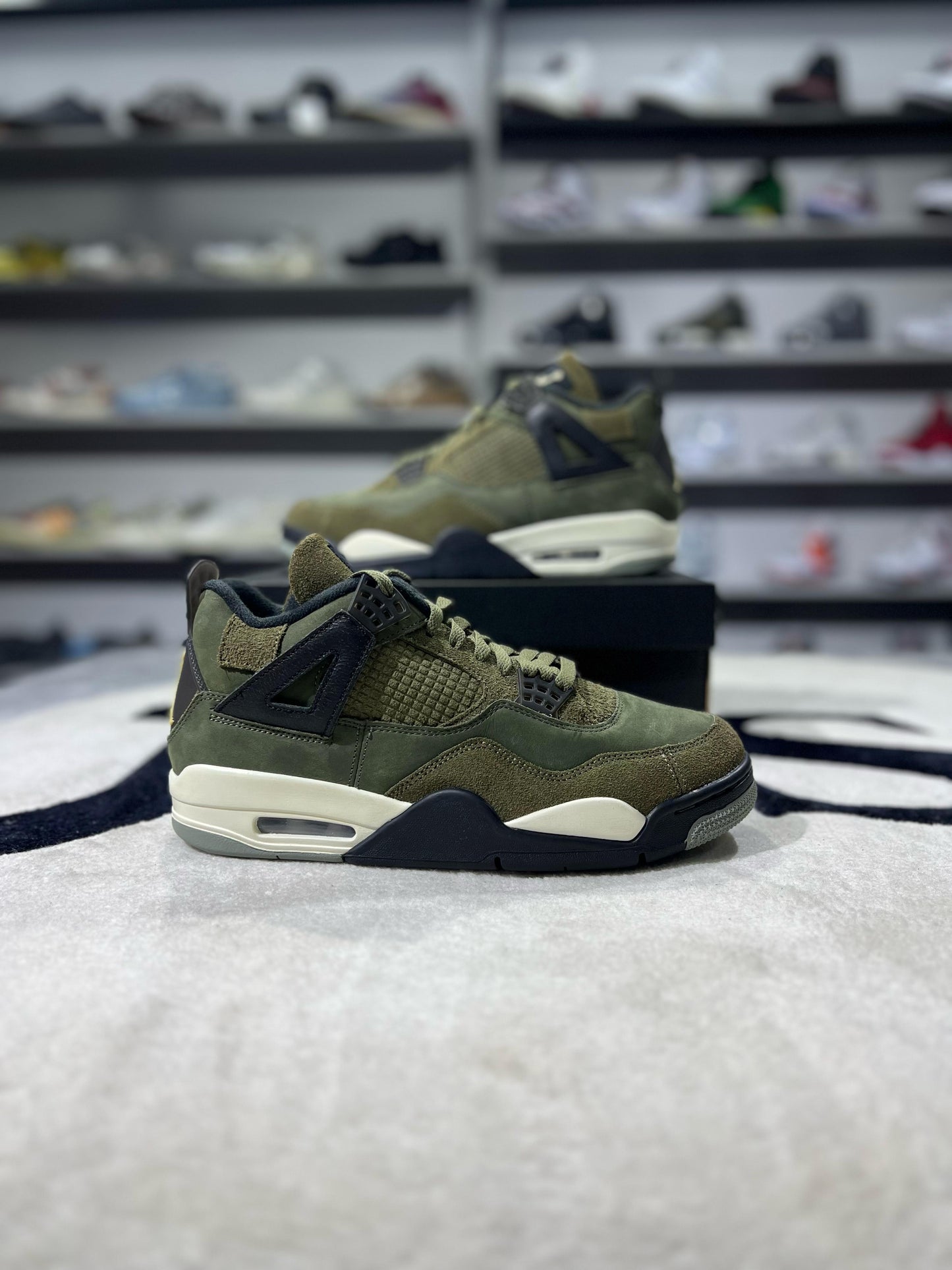 Jordan 4 Retro SE Craft Medium Olive