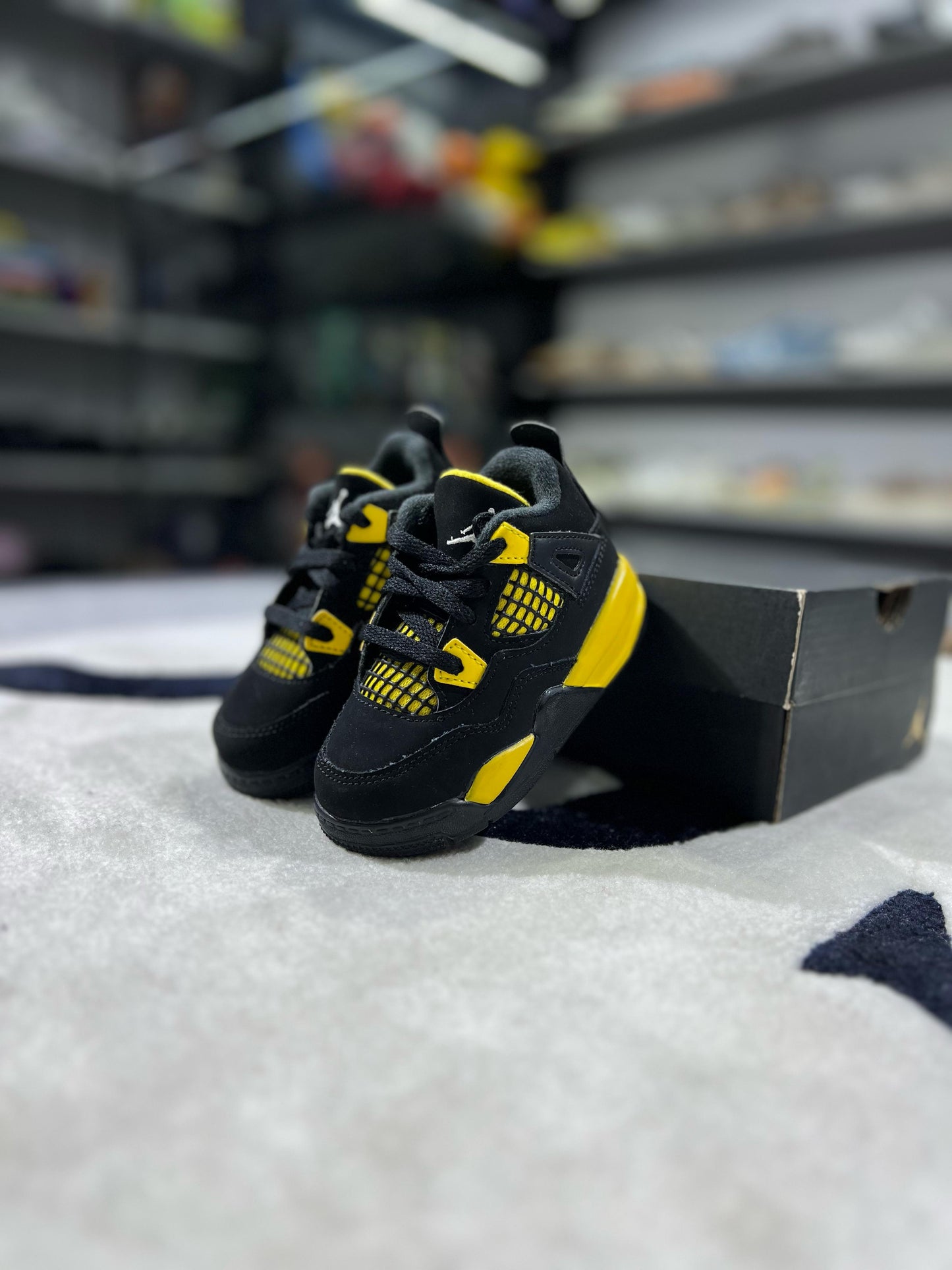 Jordan 4 Retro Thunder (2023) (TD)
