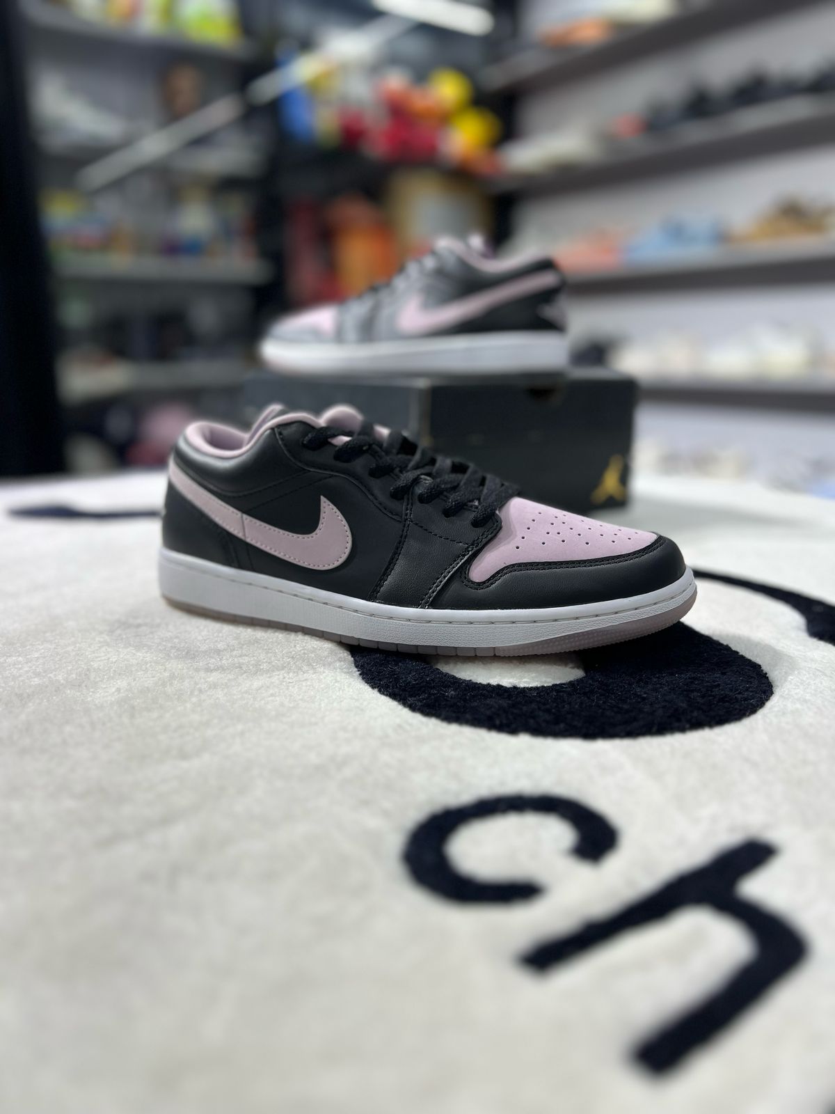 Jordan 1 Low SE Black Iced Lilac