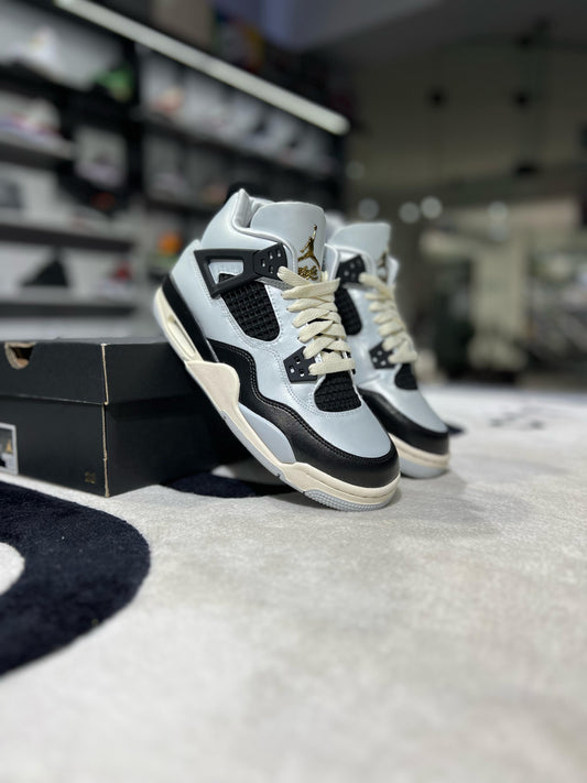 Jordan 4 Retro Platinum Gold (GS)