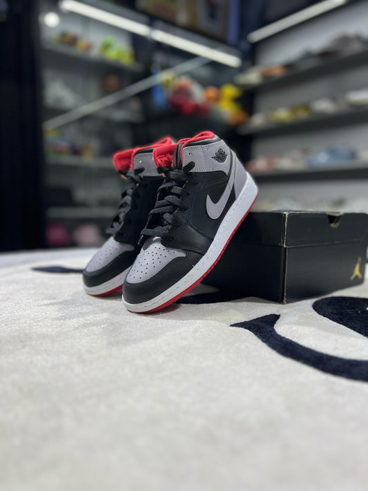 Jordan 1 Mid Bred Shadow