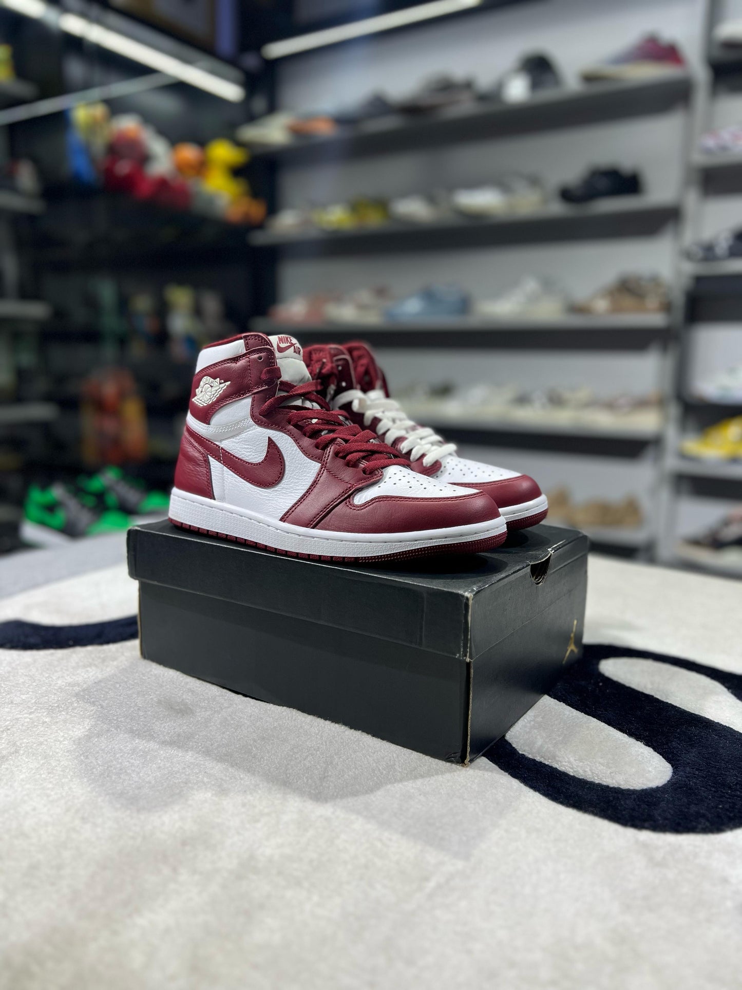 Jordan 1 Retro High OG Artisanal Team Red