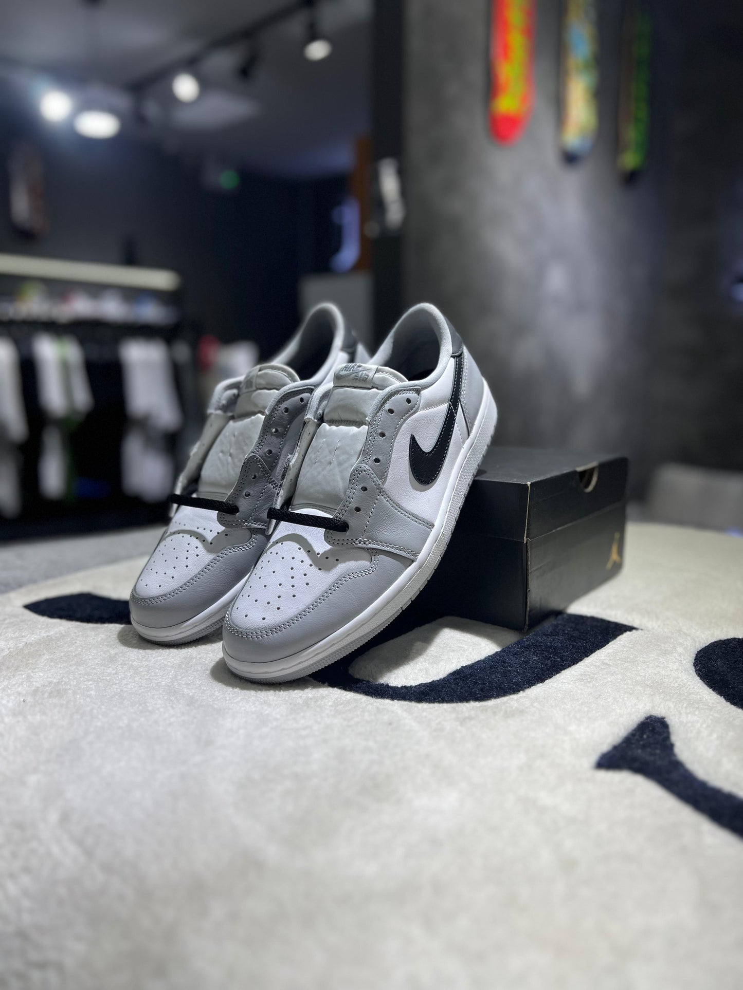Jordan 1 Retro Low OG Barons