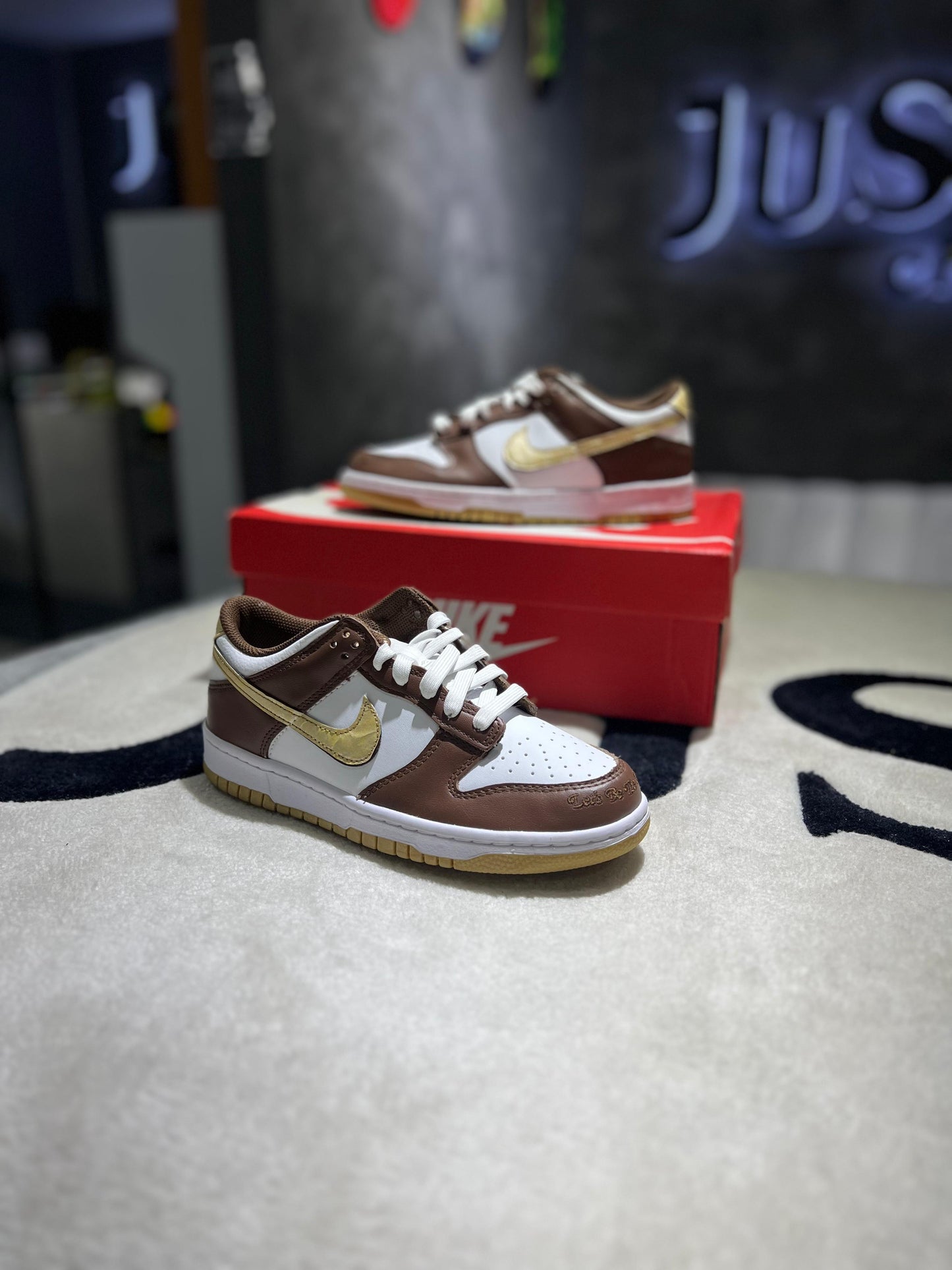 Nike Dunk Low Cacao Wow Gold (GS)