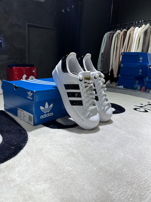 SUPERSTAR   BOLD