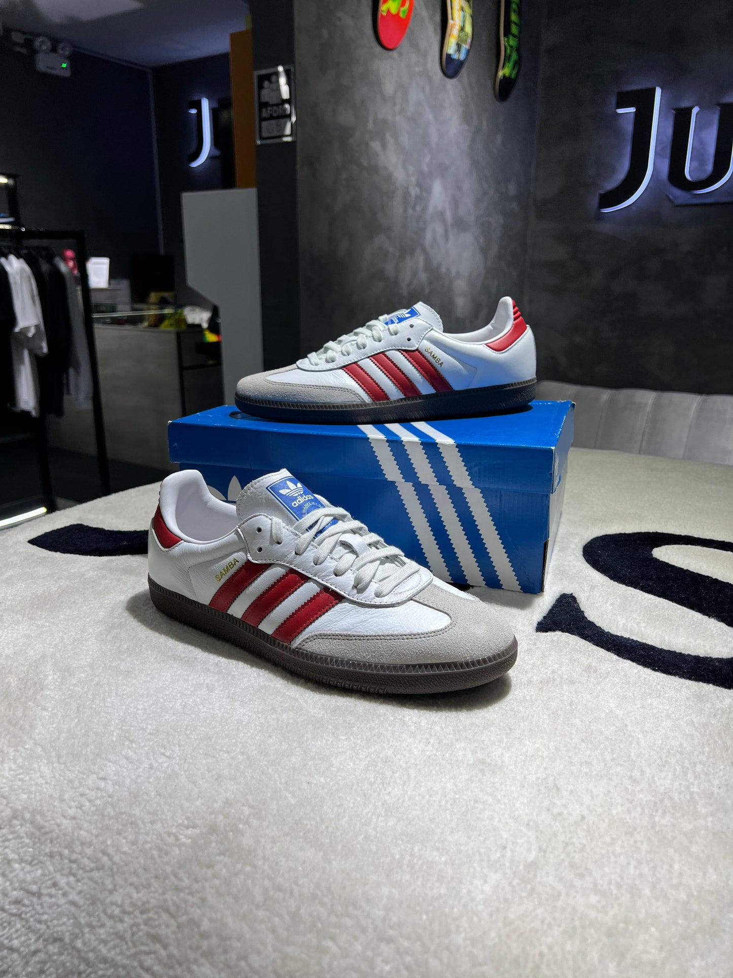 ADIDAS SAMBA OG RED / WHITE