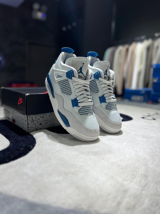 Jordan 4 Retro Military Blue (2024)