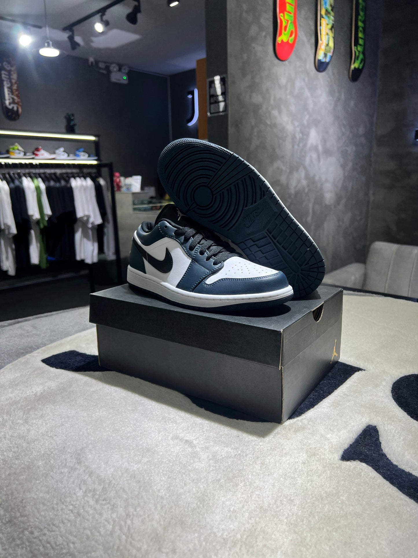 Jordan 1 Low Dark Teal