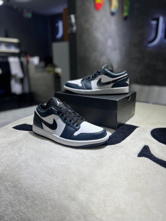Jordan 1 Low Dark Teal