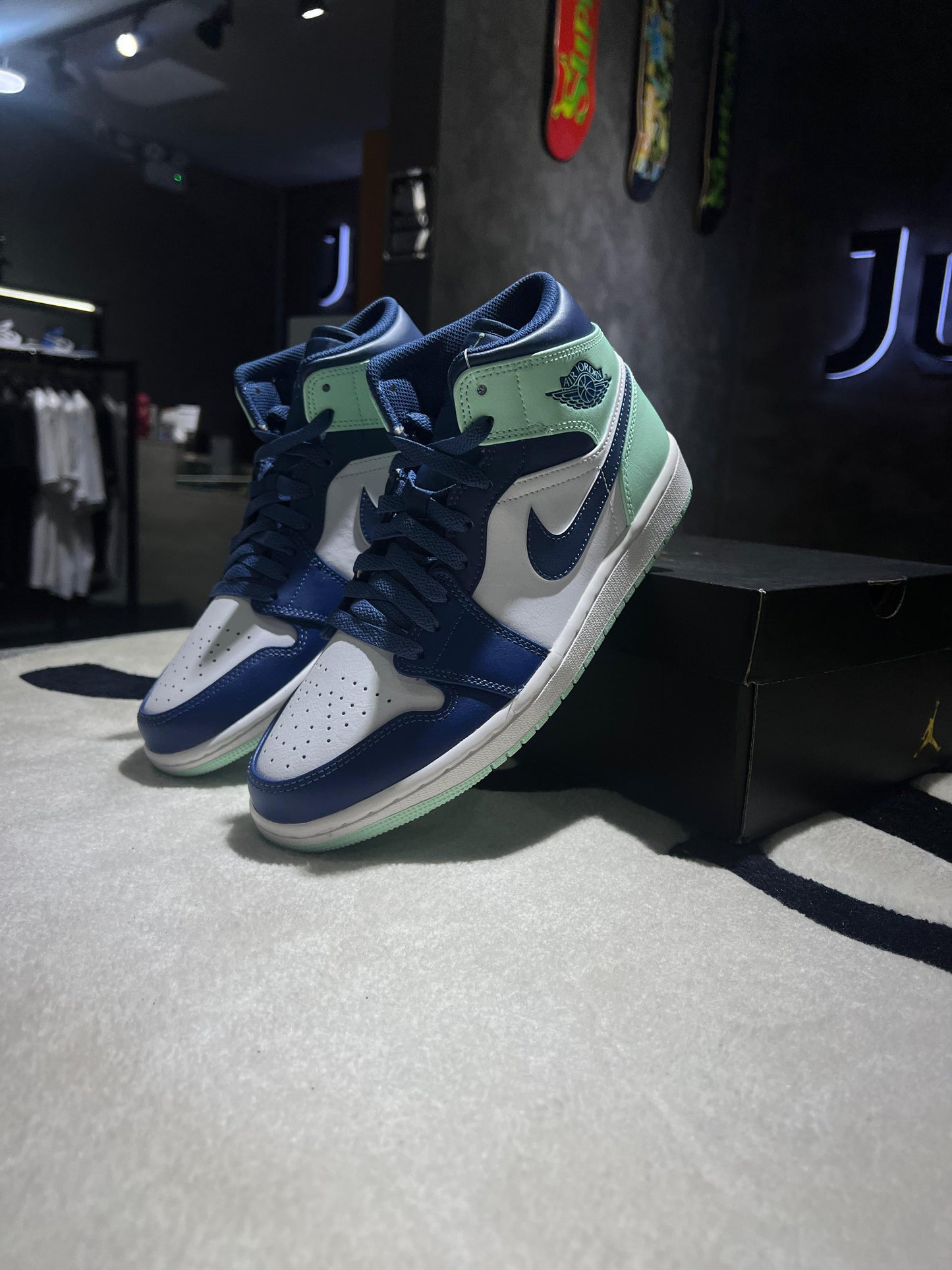 Jordan 1 Mid Mystic Navy Mint Foam