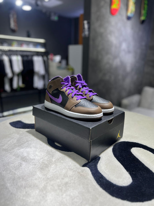 Jordan 1 Mid Palomino Wild Berry